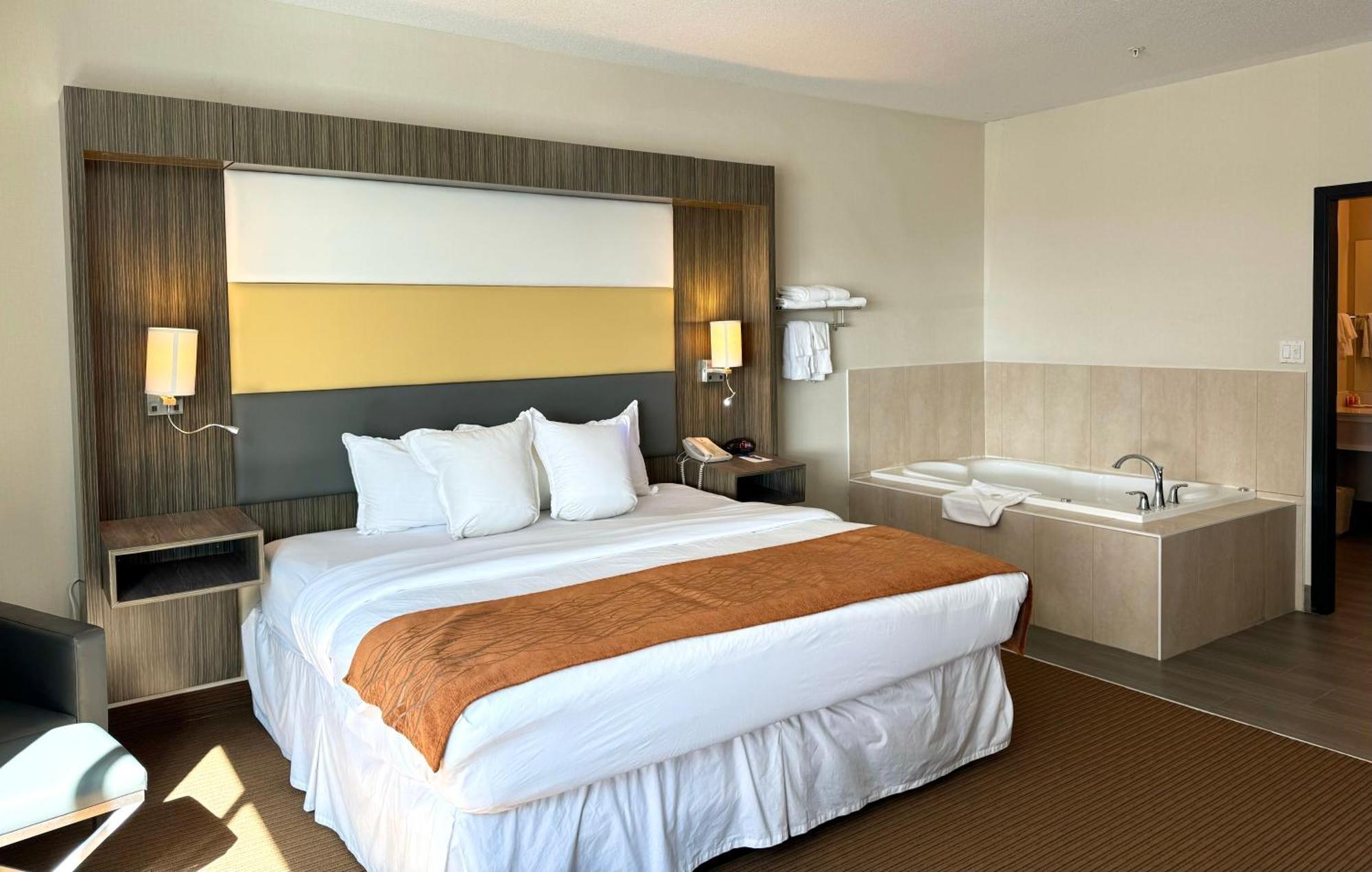 Southfort Inn Fort Saskatchewan Dış mekan fotoğraf