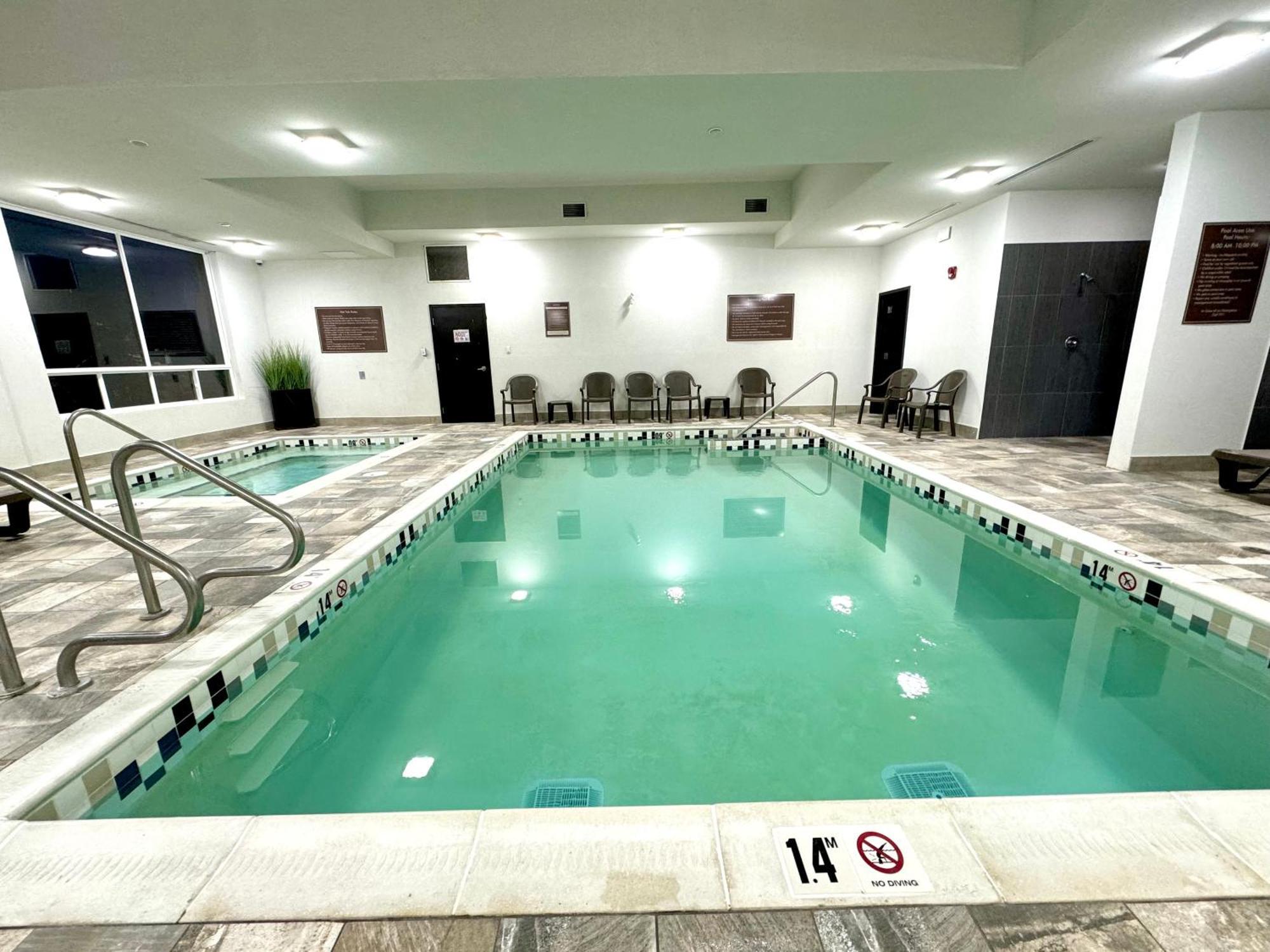 Southfort Inn Fort Saskatchewan Dış mekan fotoğraf