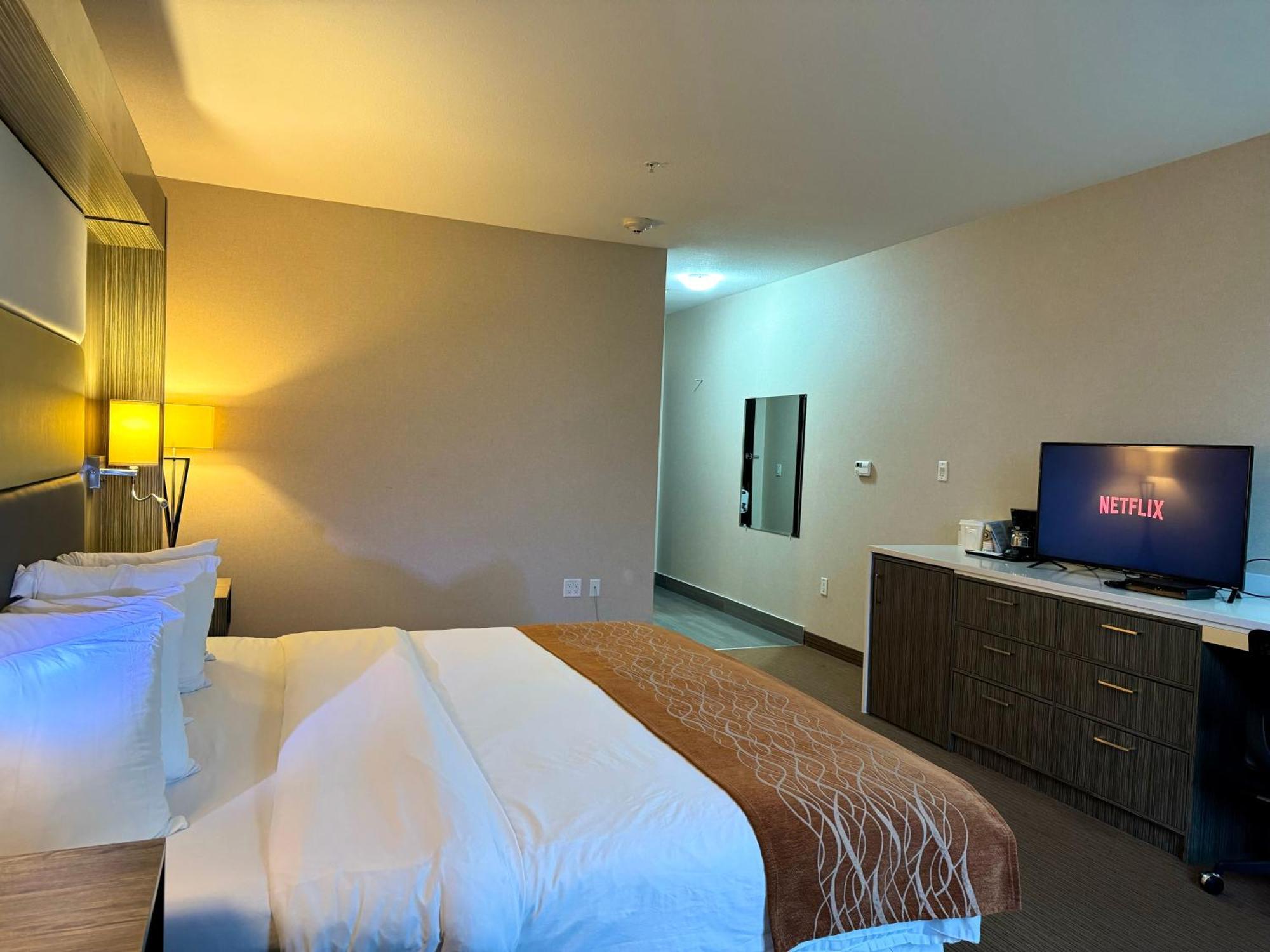 Southfort Inn Fort Saskatchewan Dış mekan fotoğraf