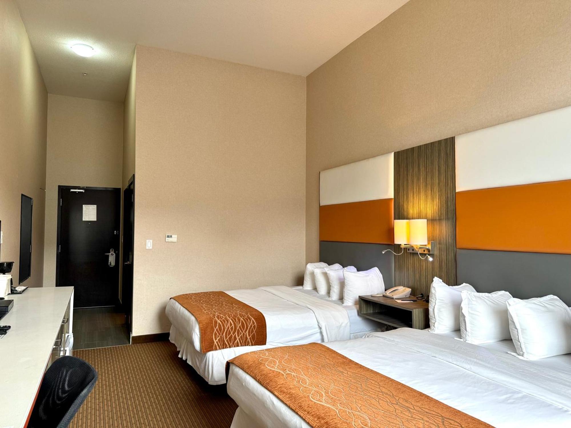 Southfort Inn Fort Saskatchewan Dış mekan fotoğraf